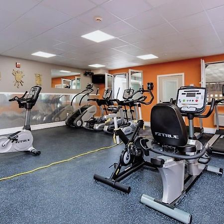 2Br Suite At The Grand Castle Pool Gym & Parking غراندفيل المظهر الخارجي الصورة