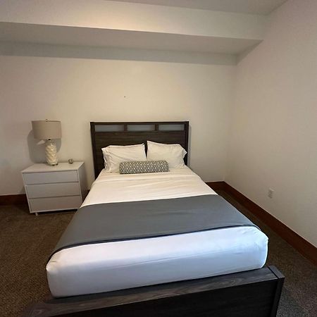 2Br Suite At The Grand Castle Pool Gym & Parking غراندفيل المظهر الخارجي الصورة