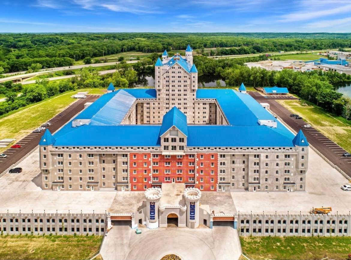 2Br Suite At The Grand Castle Pool Gym & Parking غراندفيل المظهر الخارجي الصورة