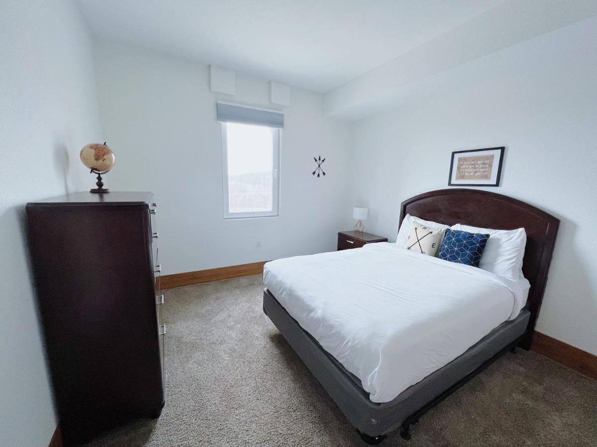 2Br Suite At The Grand Castle Pool Gym & Parking غراندفيل المظهر الخارجي الصورة